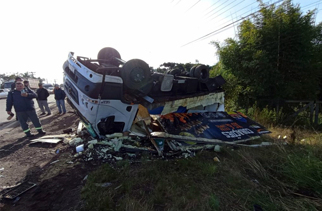 Acidente Envolvendo Caminhonete E Caminhão Deixa Homem Gravemente ...